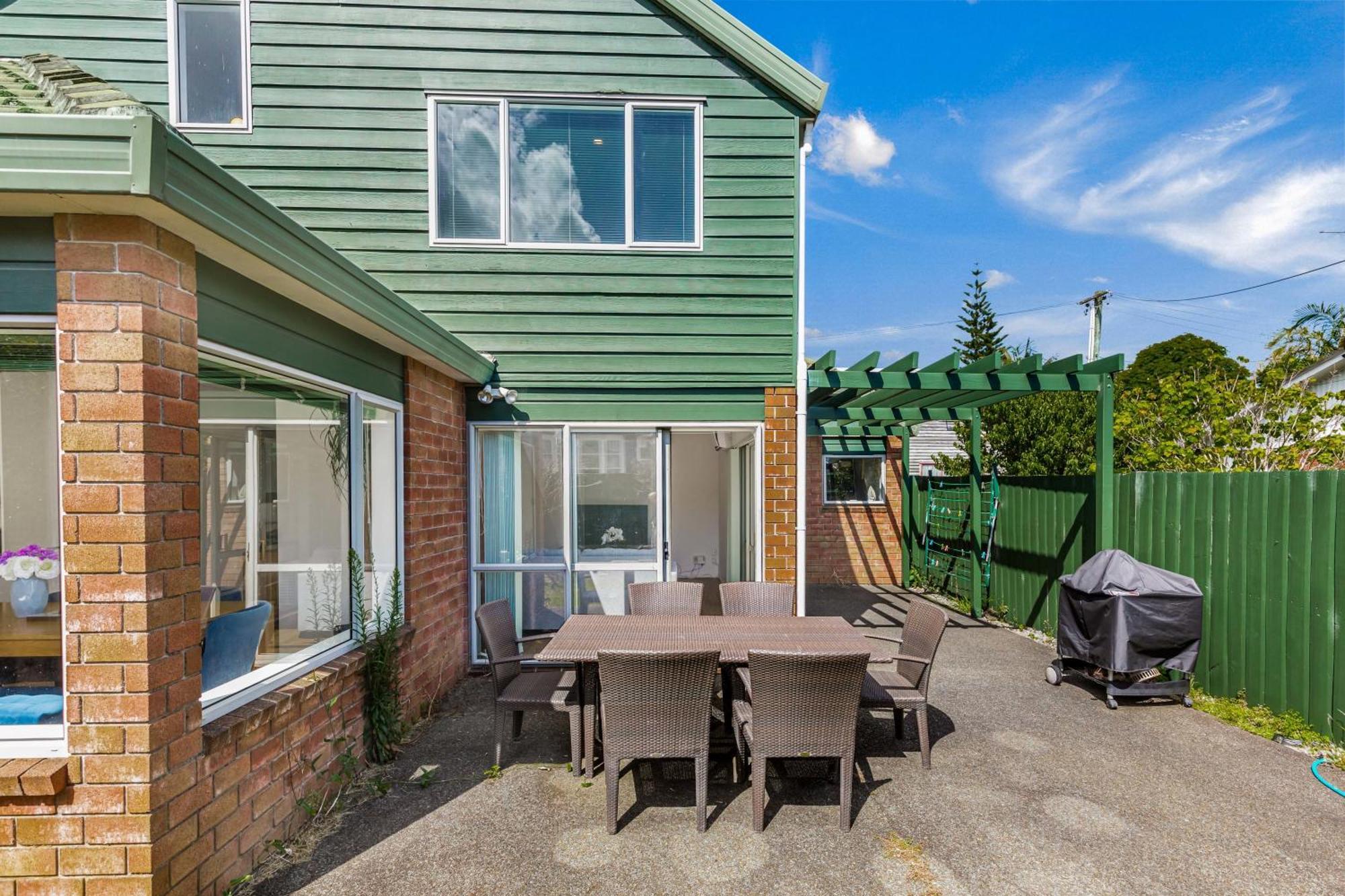 Private And Sunny 3-Bedroom Home With Parking Auckland Exterior foto